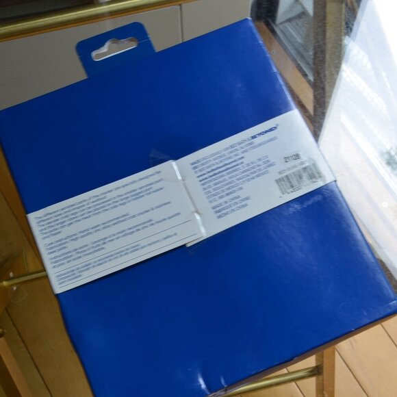 Simply Essential 8 Piece Seafood Cracker Set - Picture 5 of 7